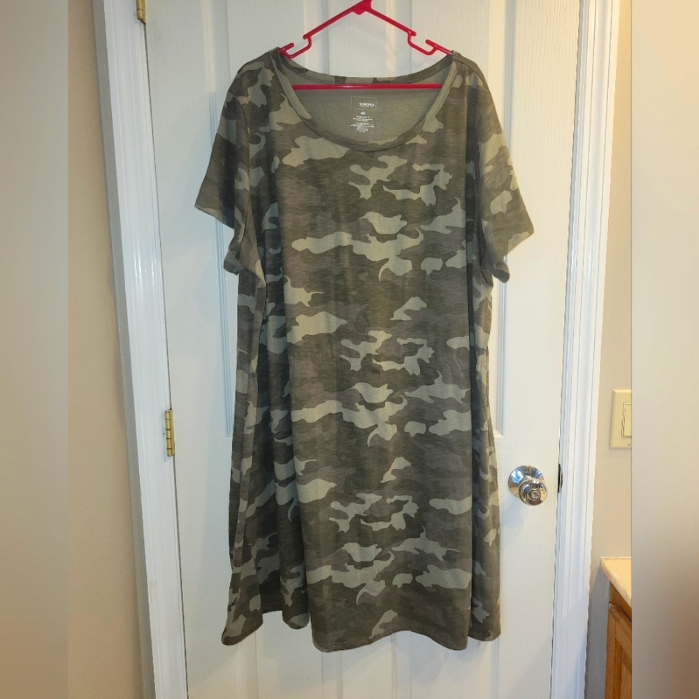 Sonoma 4X camo scoop neck dress